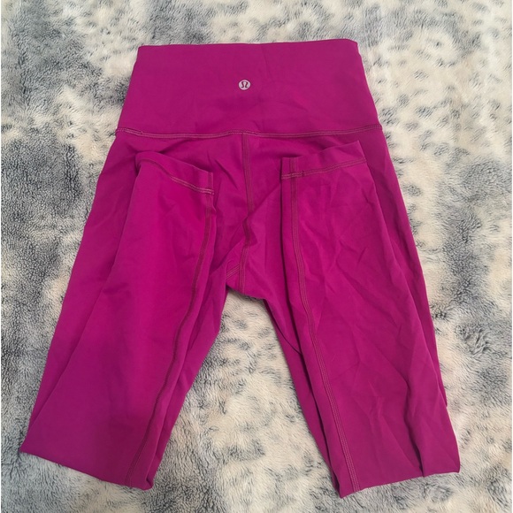 Size 4 lululemon leggings - Picture 2 of 4